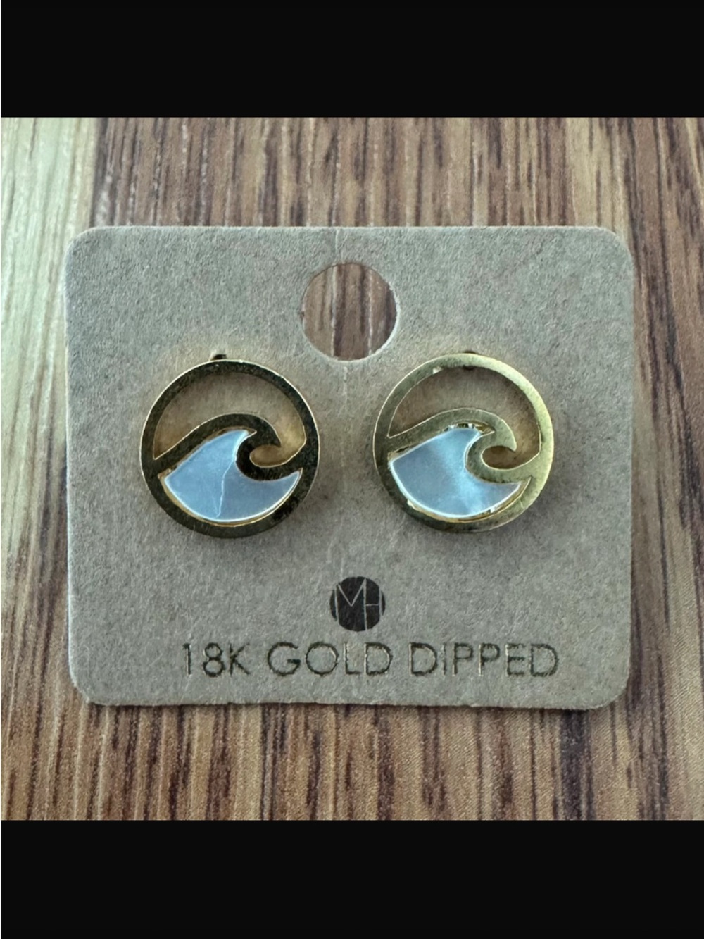 18K Gold Dipped Mother of Pearl Wave Stud Earrings